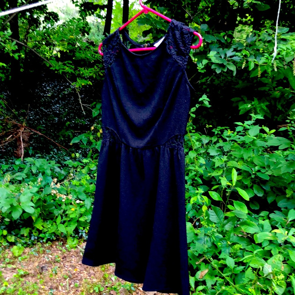 Black Dress pretty lace detailing at sleeves and sides at the waist